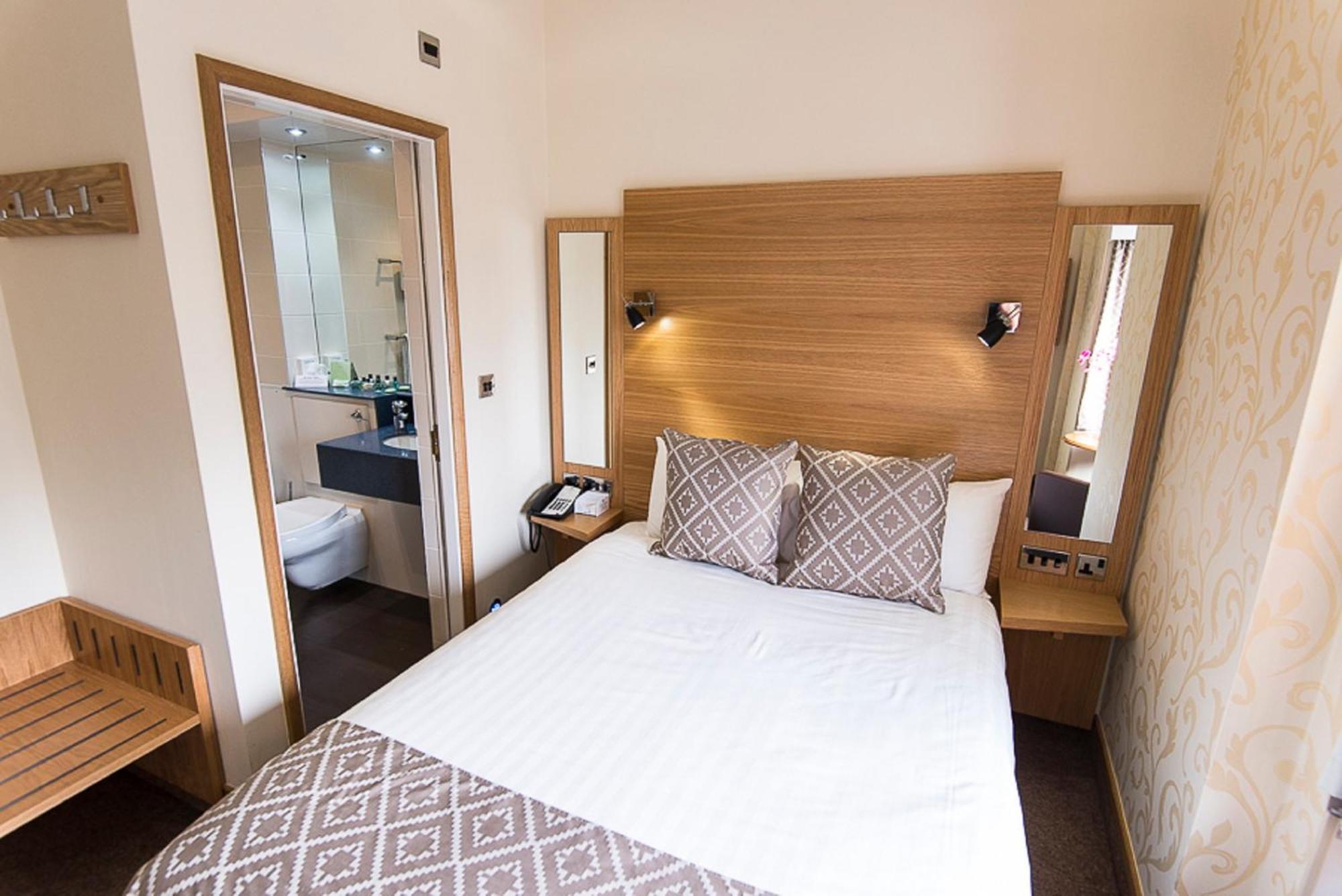 Fairlawns, Hotel And Spa Walsall Exterior photo