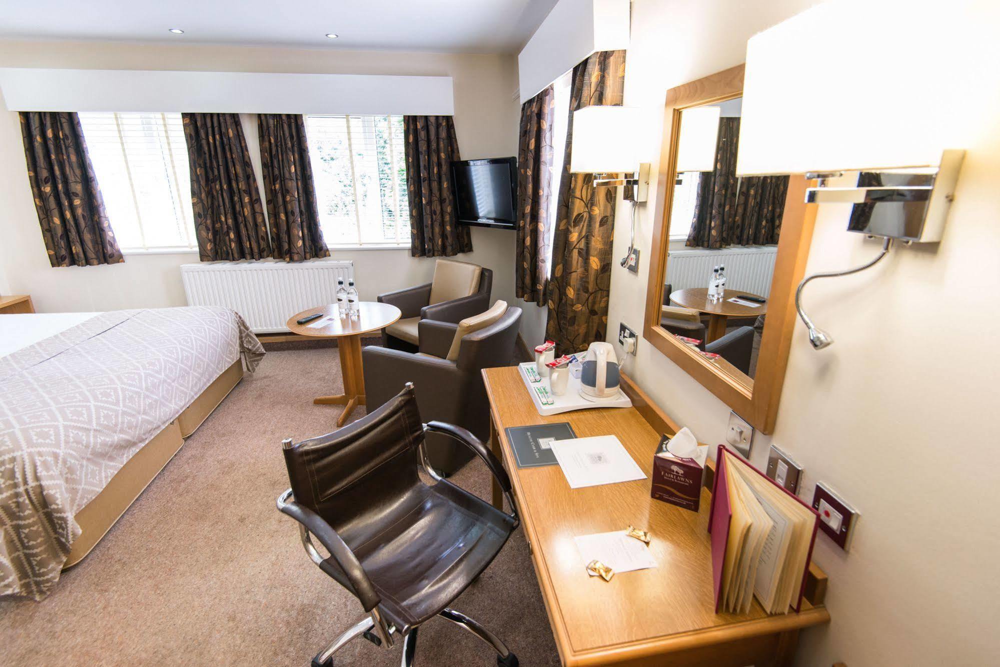 Fairlawns, Hotel And Spa Walsall Exterior photo